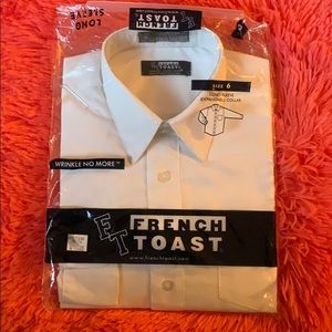 Size 6 Long Sleeve Button Down Shirt 👔